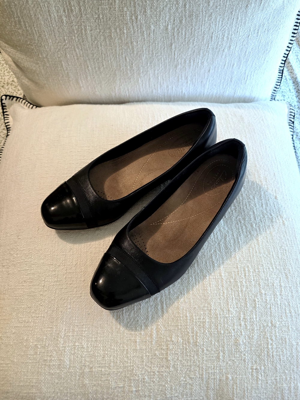 Clarks Black Leather Slip-On Pumps